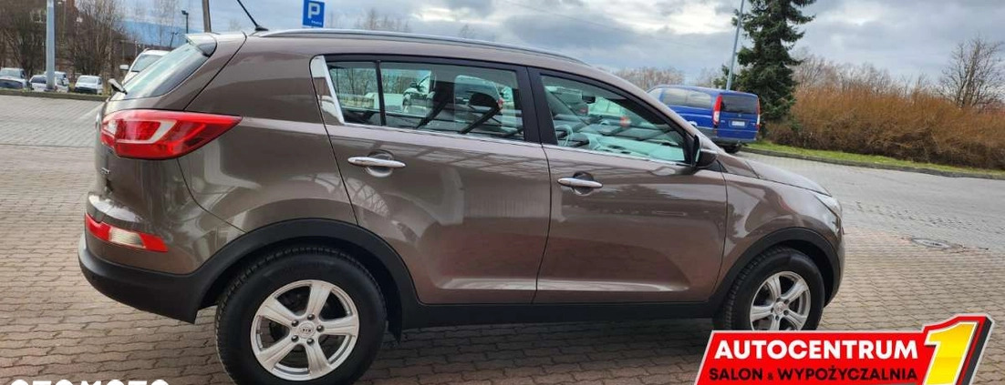 Kia Sportage cena 39800 przebieg: 197000, rok produkcji 2011 z Łabiszyn małe 742